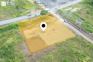 Terreno en venta via Puyo macas ideal para paradero 2600 mt